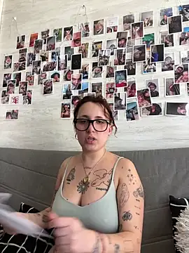 Hawitxui online show from 04-16-26, 02:29