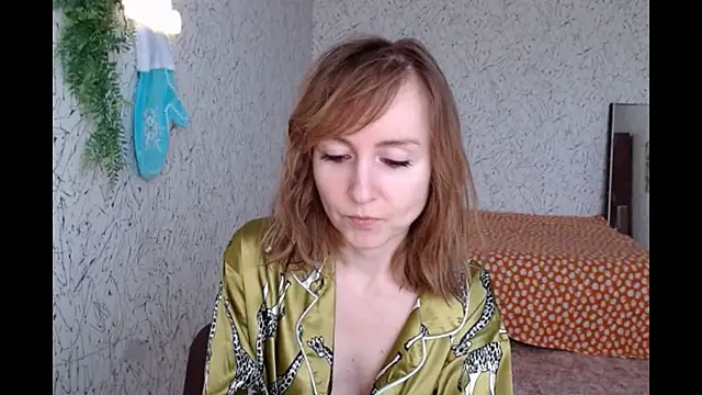 Snapshot of Athena_Richards chatting on 02-14-25, 10:49 Athena Richards online show from 02-14-25, 10:49