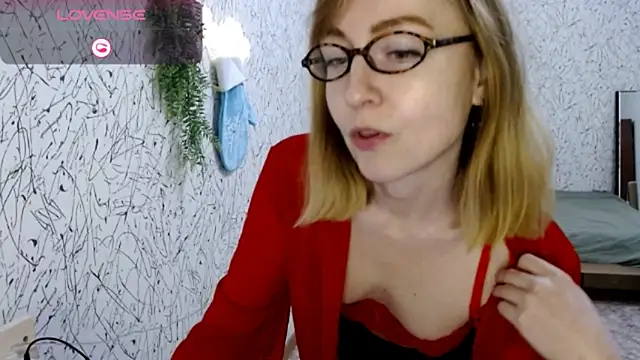 Snapshot of Athena_Richards chatting on 02-24-26, 02:15 Athena Richards online show from 02-24-26, 02:15