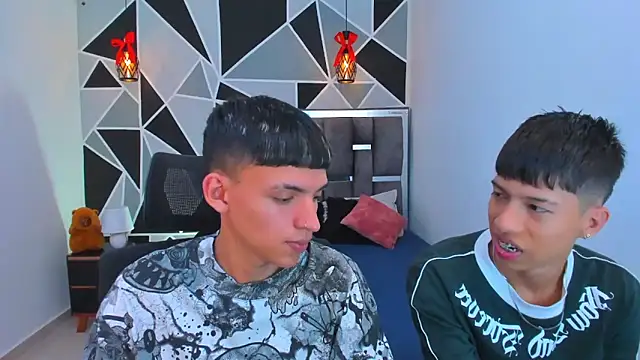 Juan Nd Steven online show from 03-04-26, 03:34