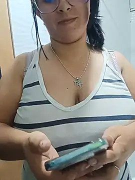  Angelinaandrade  online show from 07-09-26, 01:20