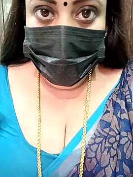 Snapshot of ashikaa_r chatting on 02-07-25, 07:50 ashikaa r online show from 02-07-25, 07:50