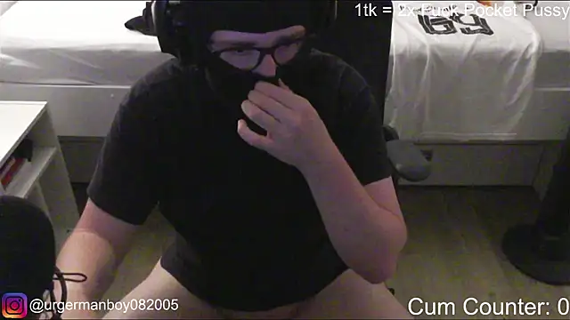 Snapshot of HornyTeenBoy64 chatting on 07-19-26, 02:54 HornyTeenBoy64 online show from 07-19-26, 02:54