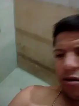 Snapshot of Alonsomadeira chatting on 06-15-26, 11:12 Alonsomadeira online show from 06-15-26, 11:12
