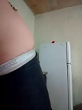 Snapshot of Alonsomadeira chatting on 06-23-26, 09:51 Alonsomadeira online show from 06-23-26, 09:51