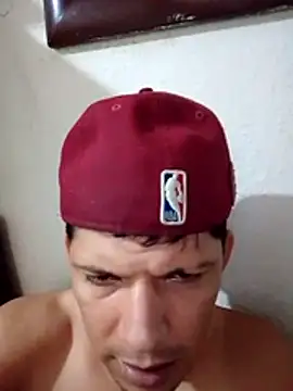 Snapshot of Alonsomadeira chatting on 07-07-26, 12:31 Alonsomadeira online show from 07-07-26, 12:31