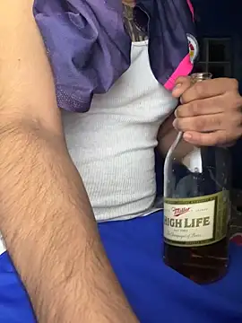 Snapshot of xxkingxx420 chatting on 02-17-25, 01:47 xxkingxx420 online show from 02-17-25, 01:47