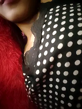 Snapshot of Hot_Goldengirl chatting on 03-01-25, 08:31 Hot Goldengirl online show from 03-01-25, 08:31