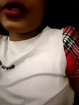 Snapshot of Hot_Goldengirl chatting on 03-10-25, 03:12 Hot Goldengirl online show from 03-10-25, 03:12