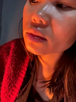 Snapshot of Laura8910 chatting on 12-09-24, 01:29 Laura8910 online show from 12-09-24, 01:29