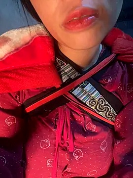 Snapshot of Laura8910 chatting on 11-09-25, 12:25 Laura8910 online show from 11-09-25, 12:25