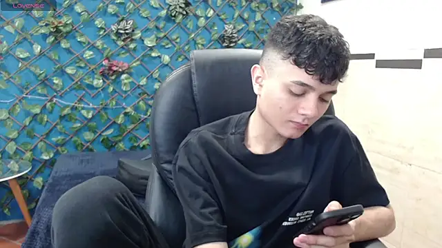 Waturox online show from 01-24-25, 07:07