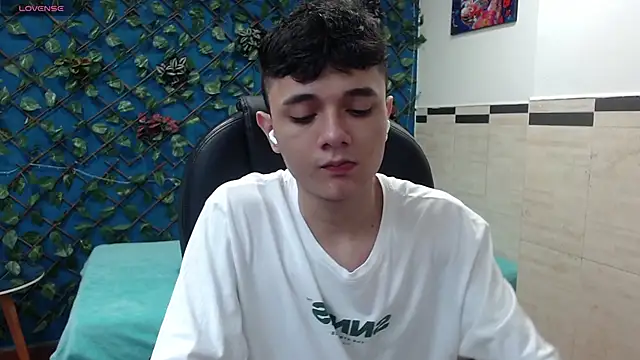 Waturox online show from 02-27-25, 07:04