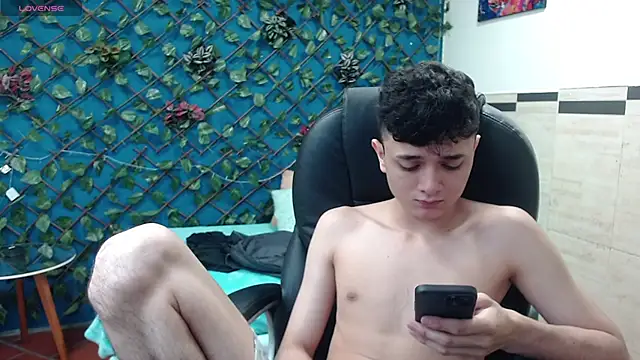 Waturox online show from 02-28-25, 07:14