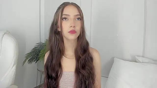 Mariapettit online show from 02-13-25, 12:21