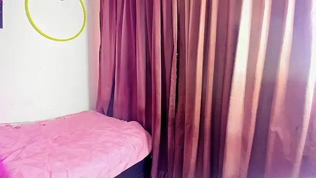 Snapshot of nicole_volkov chatting on 01-10-25, 01:42 nicole volkov online show from 01-10-25, 01:42