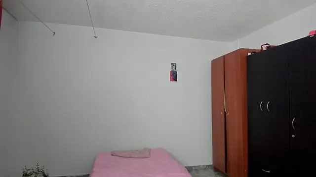 Snapshot of nicole_volkov chatting on 03-14-25, 01:37 nicole volkov online show from 03-14-25, 01:37