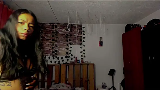 Snapshot of nicole_volkov chatting on 11-21-25, 06:12 nicole volkov online show from 11-21-25, 06:12