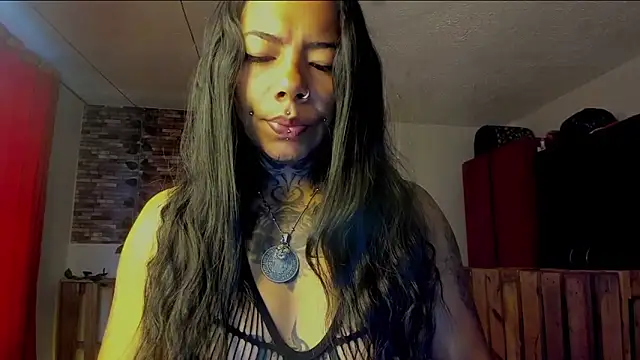 Snapshot of nicole_volkov chatting on 11-24-25, 11:10 nicole volkov online show from 11-24-25, 11:10