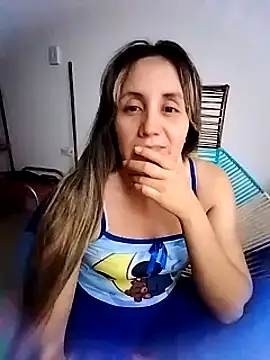 Snapshot of Isabel23zr chatting on 01-24-25, 04:59 Isabel23zr online show from 01-24-25, 04:59