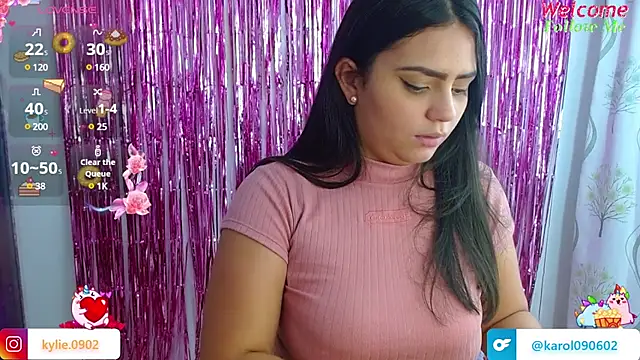 Snapshot of karol_9 chatting on 01-28-25, 01:29 karol 9 online show from 01-28-25, 01:29