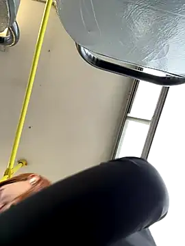 Snapshot of Accole chatting on 12-06-24, 11:11 Accole online show from 12-06-24, 11:11