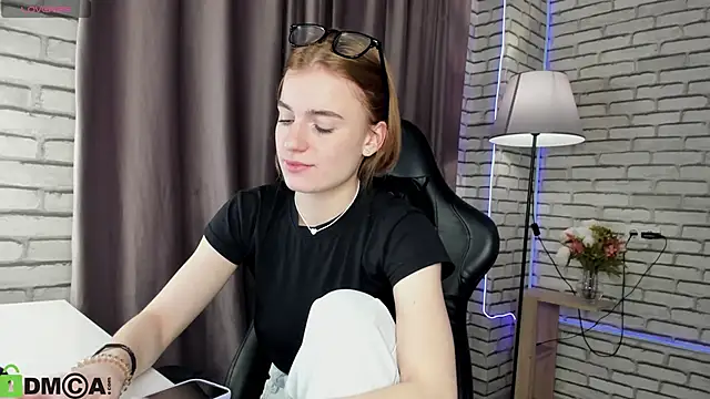 Stacey Brown online show from 02-02-26, 12:20