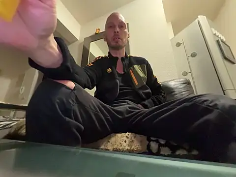 Snapshot of Germankink chatting on 12-16-24, 03:54 Germankink online show from 12-16-24, 03:54