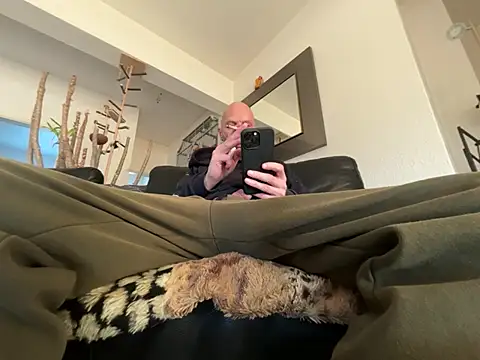 Snapshot of Germankink chatting on 03-06-25, 04:38 Germankink online show from 03-06-25, 04:38