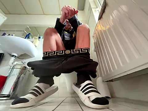 Snapshot of Germankink chatting on 10-19-25, 10:05 Germankink online show from 10-19-25, 10:05