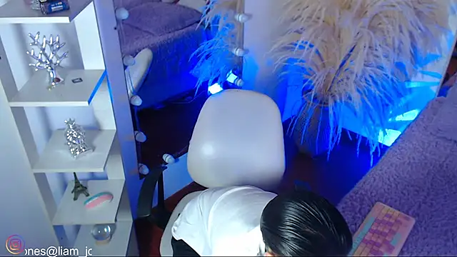 Jonesliam23 online show from 02-12-26, 07:20