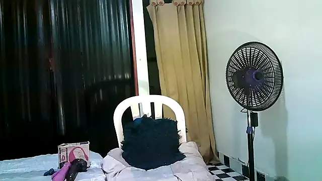 kimmiemm online show from 11-03-25, 02:24