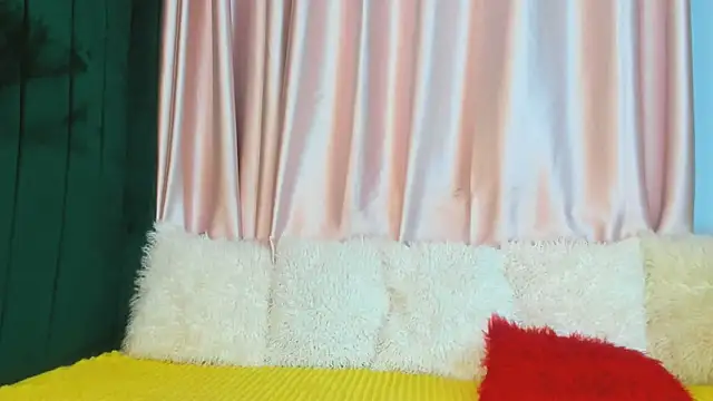 Kinky fazzy234 online show from 04-24-26, 12:13