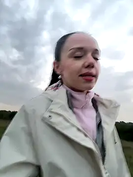 Vanesskaa online show from 10-18-25, 04:52