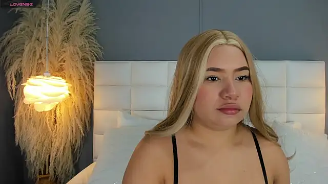 HannaKarson online show from 11-22-25, 11:31