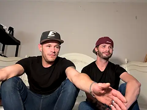 Snapshot of FrankieKentucky chatting on 11-29-25, 05:32 FrankieKentucky online show from 11-29-25, 05:32