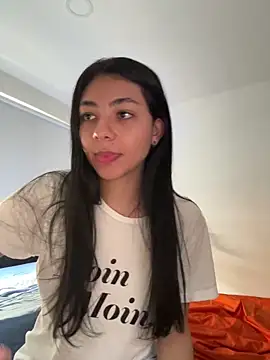 Liissa cute  online show from 12-21-25, 09:11