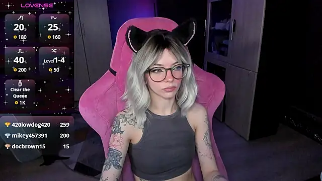 Snapshot of The_love_project chatting on 02-09-26, 12:36 The love project online show from 02-09-26, 12:36