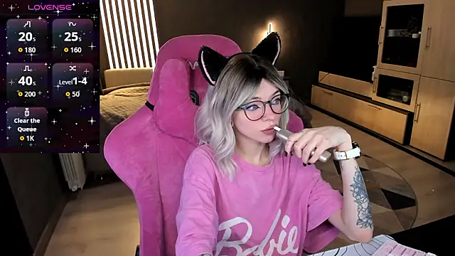 Snapshot of The_love_project chatting on 03-02-26, 11:44 The love project online show from 03-02-26, 11:44