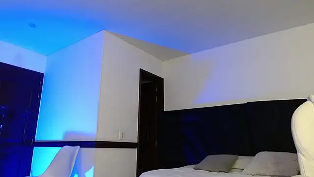 peyton golden1 online show from 03-02-26, 05:08