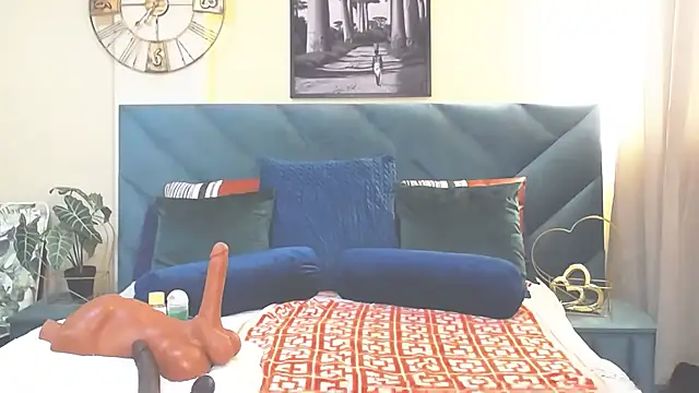 Snapshot of BubbleAngel chatting on 10-08-25, 04:43 BubbleAngel online show from 10-08-25, 04:43