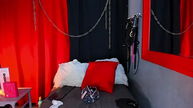 AvaLusty online show from 09-27-25, 11:59