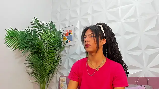 Briyit Doll online show from 12-12-24, 12:22