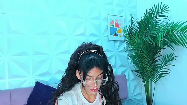 Briyit Doll online show from 01-19-25, 09:55