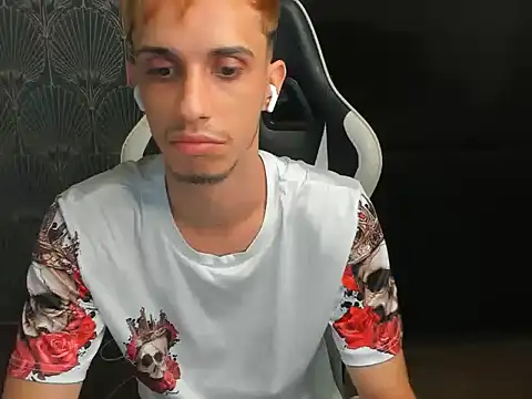 Snapshot of se6model chatting on 09-21-25, 06:20 se6model online show from 09-21-25, 06:20