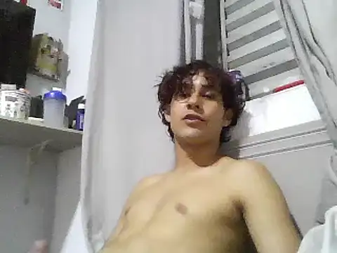 Snapshot of pedrodavid_ chatting on 02-28-25, 03:15 pedrodavid online show from 02-28-25, 03:15