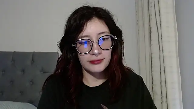 mariana124- online show from 01-11-25, 04:14