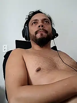 Snapshot of morenindarola chatting on 01-17-25, 04:47 morenindarola online show from 01-17-25, 04:47