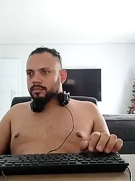 Snapshot of morenindarola chatting on 01-24-25, 03:34 morenindarola online show from 01-24-25, 03:34