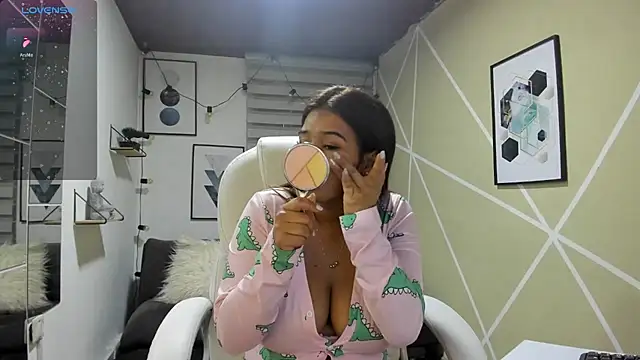 Enma  clark online show from 02-01-26, 03:49